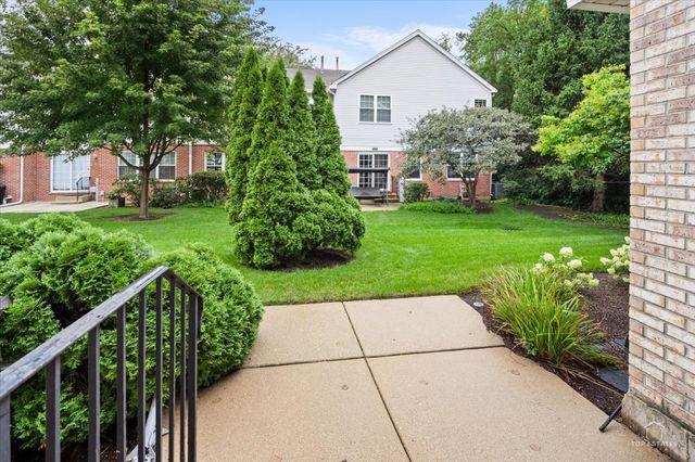 126 Bay Drive 126, Itasca, IL 60143