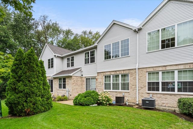 126 Bay Drive 126, Itasca, IL 60143
