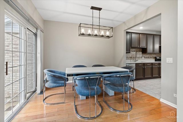 126 Bay Drive 126, Itasca, IL 60143