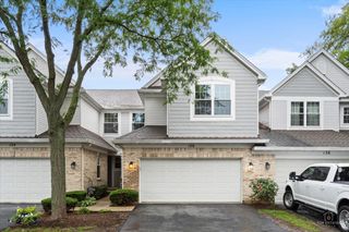126 Bay Drive 126, Itasca, IL 60143
