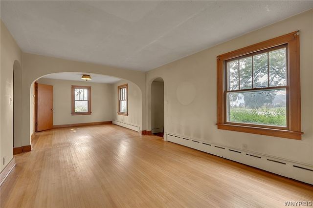 2705 Niagara Road, Wheatfield, NY 14304