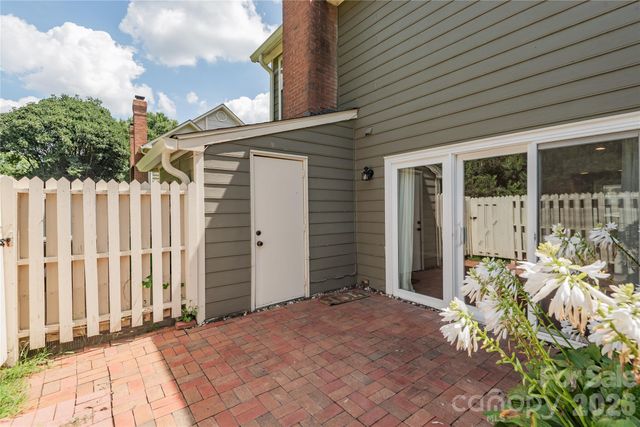 2744 Von Thuringer Court, Charlotte, NC 28210
