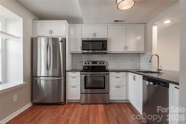 2744 Von Thuringer Court, Charlotte, NC 28210