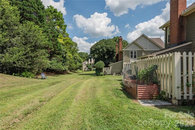 2744 Von Thuringer Court, Charlotte, NC 28210