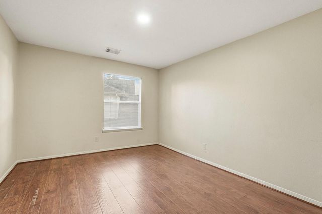 9807 N Villa Drive, Houston, TX 77064