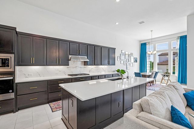 5000 Olimpico WAY, Leander, TX 78641