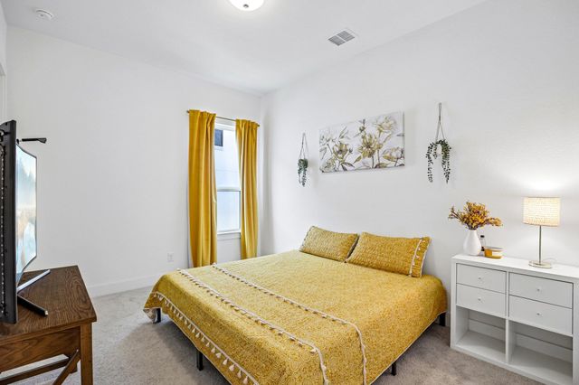 5000 Olimpico WAY, Leander, TX 78641