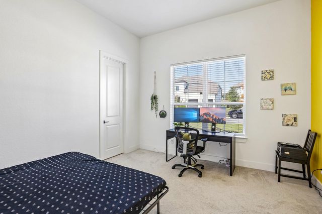 5000 Olimpico WAY, Leander, TX 78641