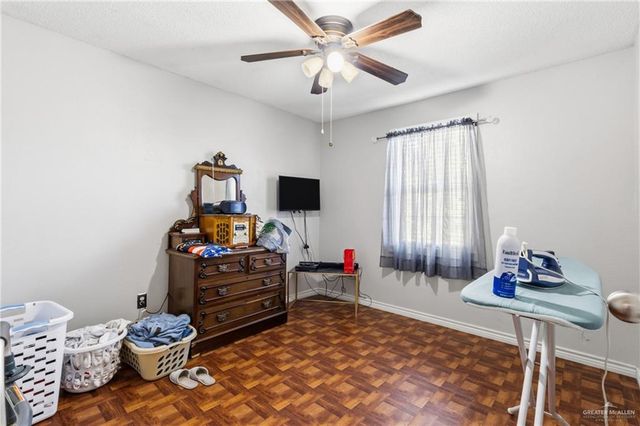 2124 Hawk Avenue, Mcallen, TX 78504