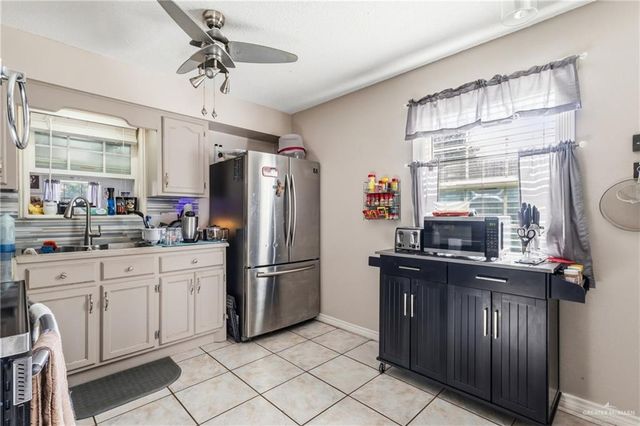 2124 Hawk Avenue, Mcallen, TX 78504