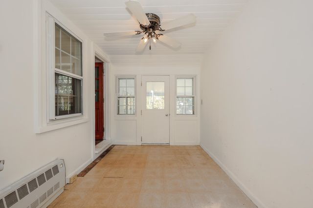 328 S Mammoth Road, Manchester, NH 03109