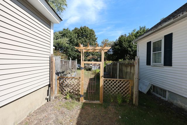328 S Mammoth Road, Manchester, NH 03109
