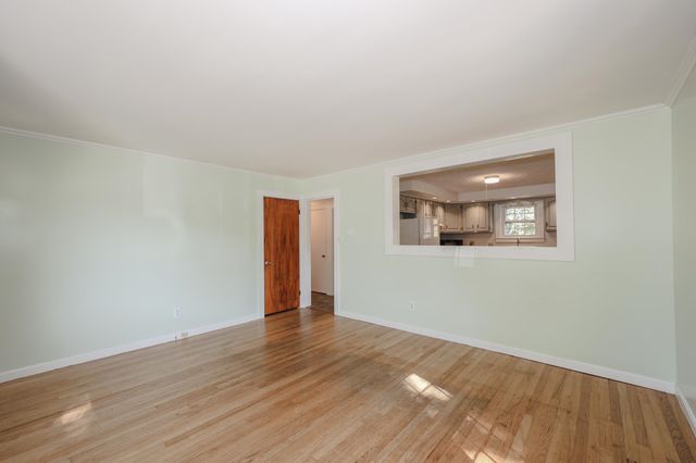 328 S Mammoth Road, Manchester, NH 03109