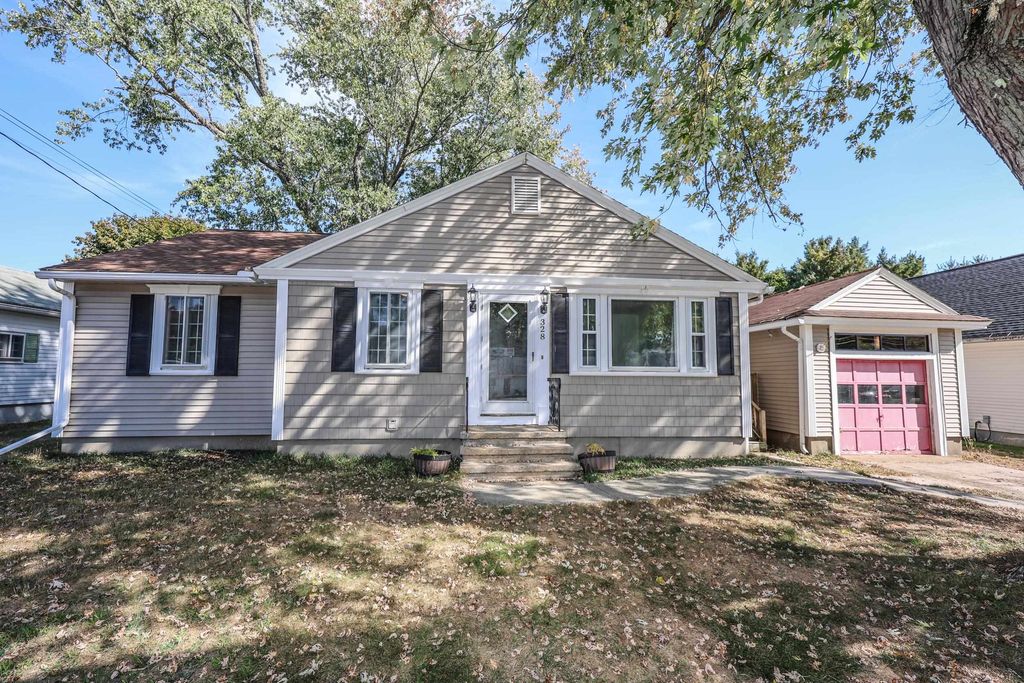 328 S Mammoth Road, Manchester, NH 03109