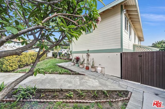 2326 Arthur Street, Los Angeles, CA 90065