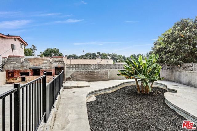 2326 Arthur Street, Los Angeles, CA 90065
