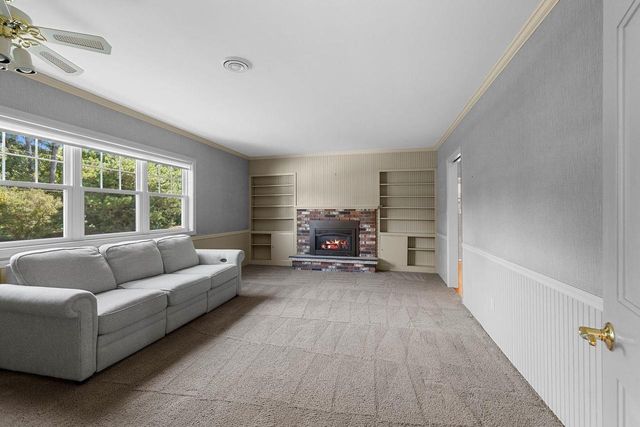 180 ROSEMONT DRIVE, Green Bay, WI 54301