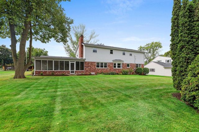 180 ROSEMONT DRIVE, Green Bay, WI 54301