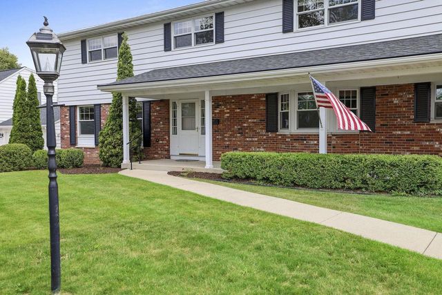 180 ROSEMONT DRIVE, Green Bay, WI 54301