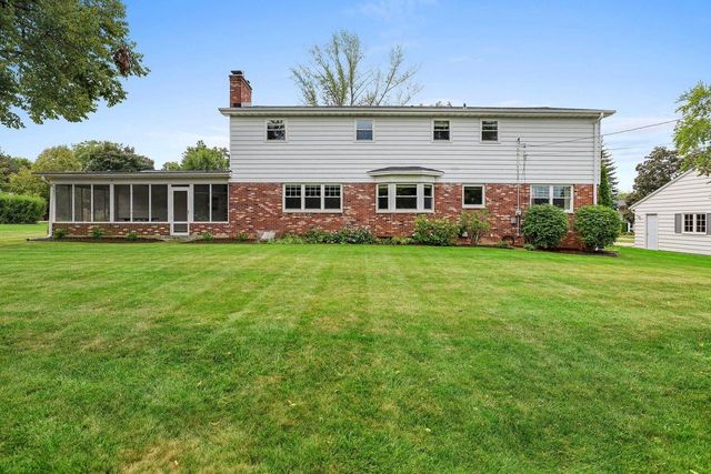 180 ROSEMONT DRIVE, Green Bay, WI 54301