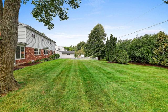 180 ROSEMONT DRIVE, Green Bay, WI 54301