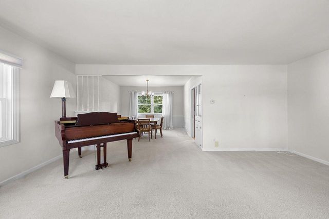180 ROSEMONT DRIVE, Green Bay, WI 54301