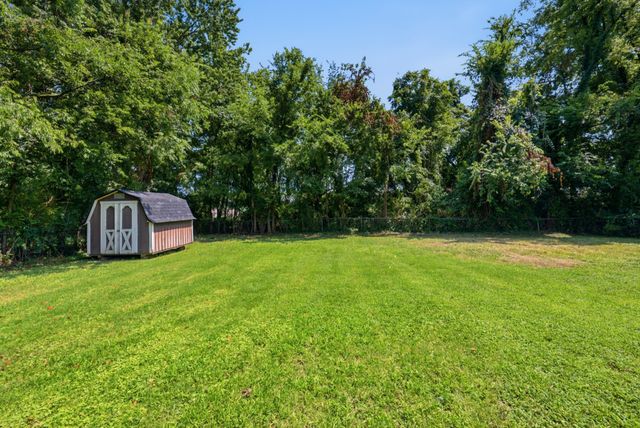 3218 Moorewood Dr, Nashville, TN 37207