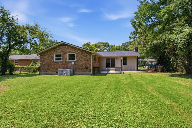 3218 Moorewood Dr, Nashville, TN 37207