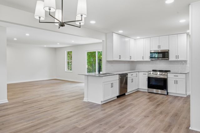 3218 Moorewood Dr, Nashville, TN 37207