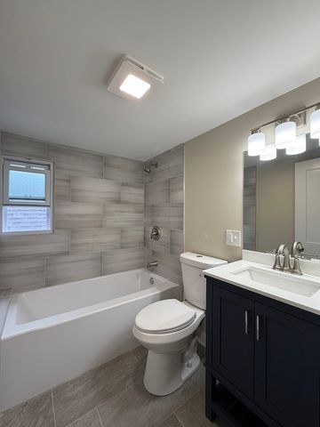 6525 S Fairfield Avenue, Chicago, IL 60629