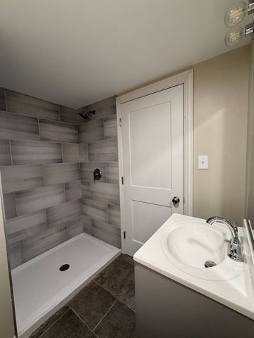 6525 S Fairfield Avenue, Chicago, IL 60629
