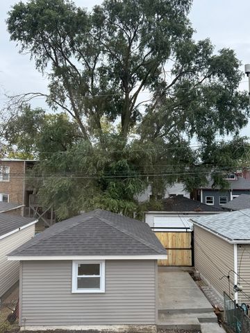 6525 S Fairfield Avenue, Chicago, IL 60629