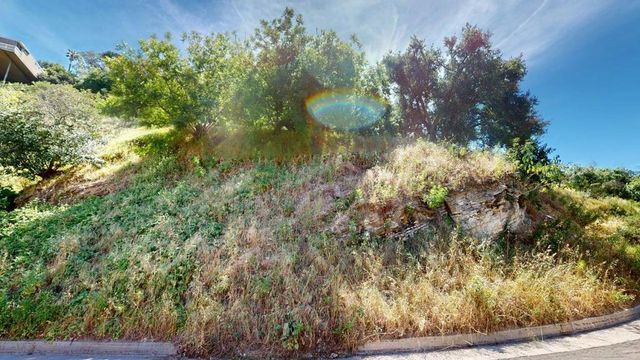 3810 Knobhill Drive, Sherman Oaks, CA 91423