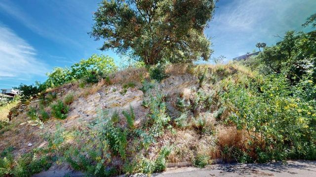 3810 Knobhill Drive, Sherman Oaks, CA 91423