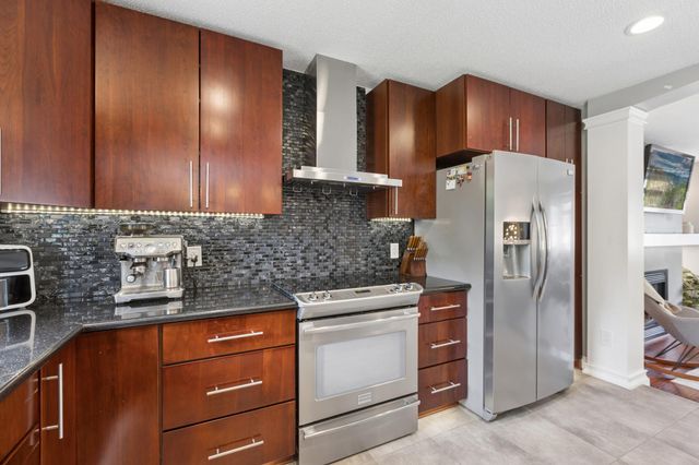 2513 93rd Way, Brooklyn Park, MN 55444