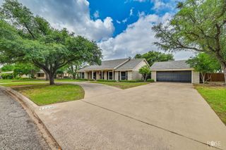 2305 Douglas Drive, San Angelo, TX 76904