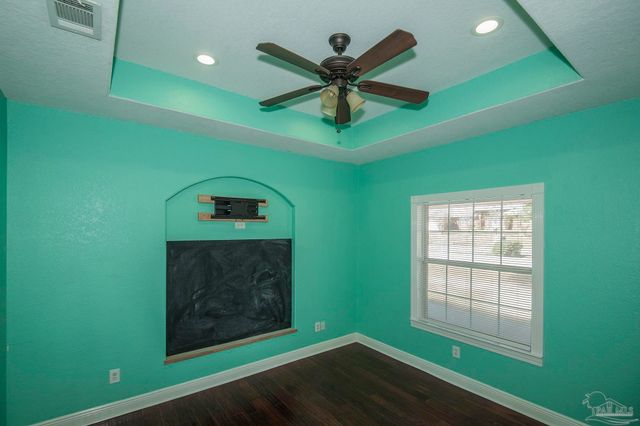 3310 Indian Hills Dr, Pace, FL 32571