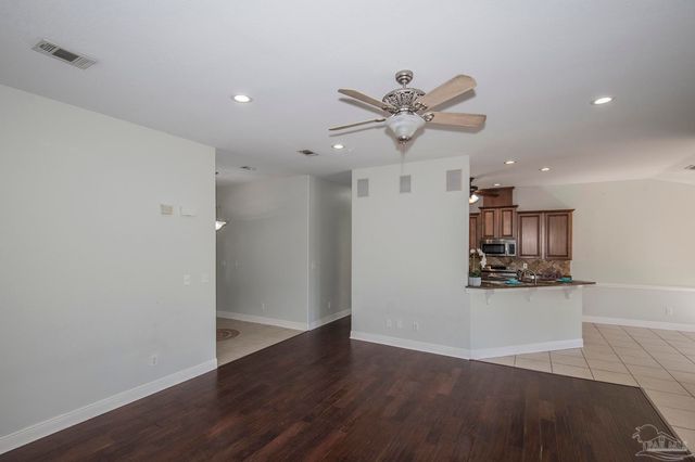 3310 Indian Hills Dr, Pace, FL 32571