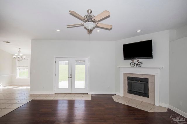 3310 Indian Hills Dr, Pace, FL 32571