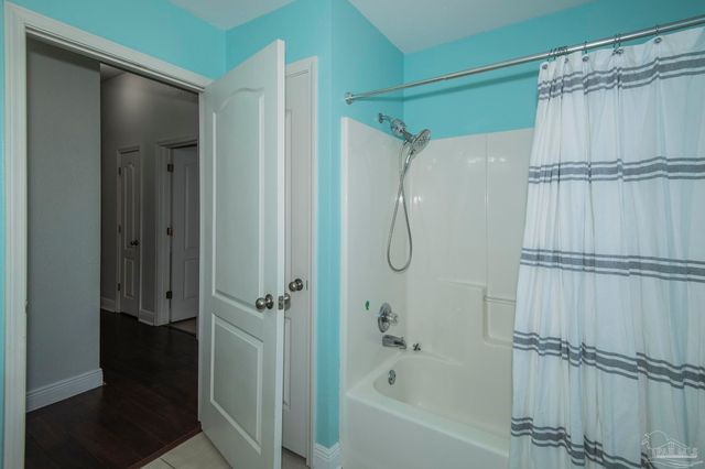 3310 Indian Hills Dr, Pace, FL 32571