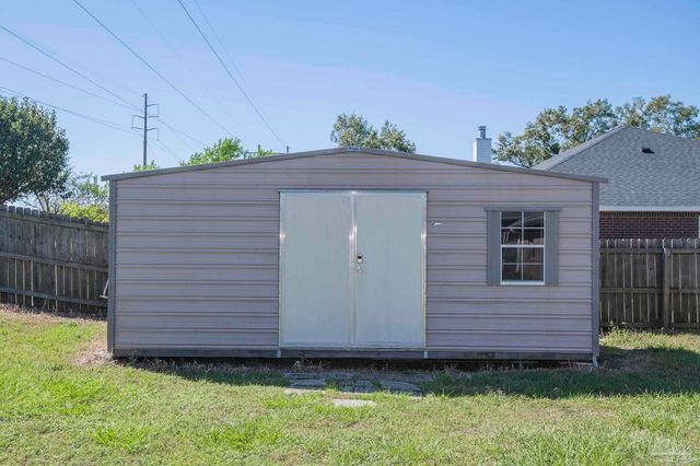 3310 Indian Hills Dr, Pace, FL 32571