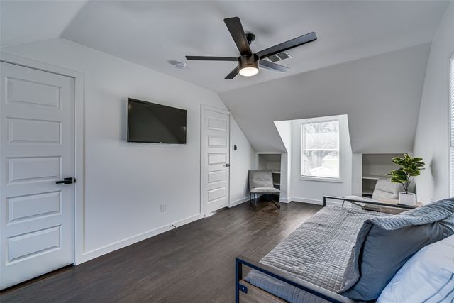 1924 E Shady Grove Road, Irving, TX 75060