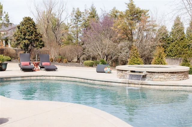 4109 Caerleon Circle, Bentonville, AR 72713