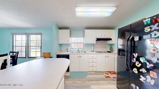 160 MOONLITE Drive, Satsuma, FL 32189