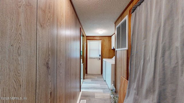 160 MOONLITE Drive, Satsuma, FL 32189