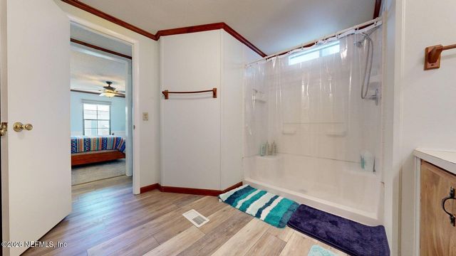 160 MOONLITE Drive, Satsuma, FL 32189
