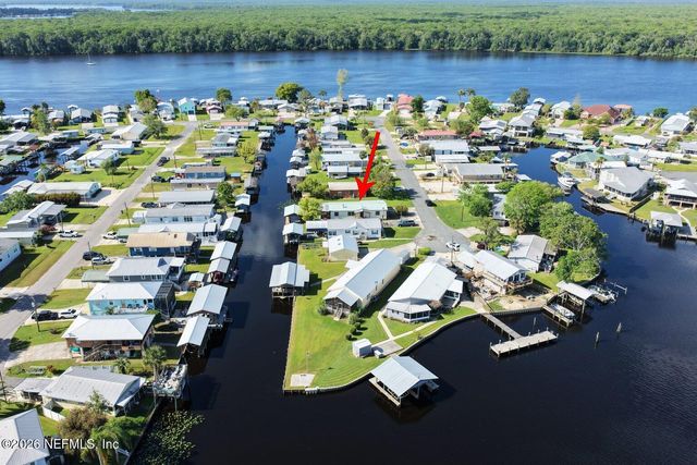 160 MOONLITE Drive, Satsuma, FL 32189