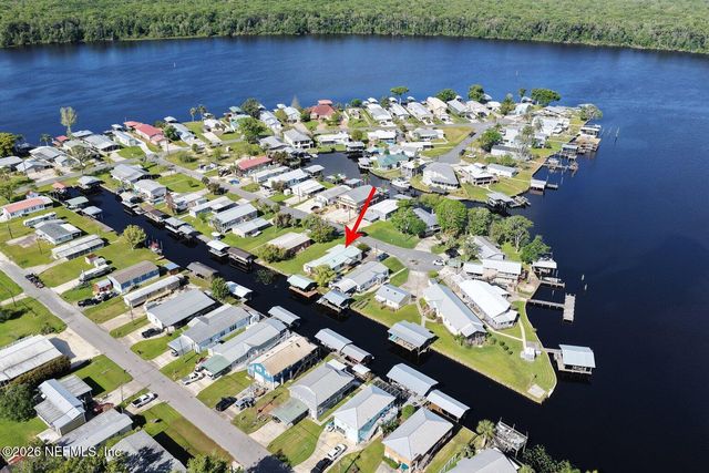 160 MOONLITE Drive, Satsuma, FL 32189