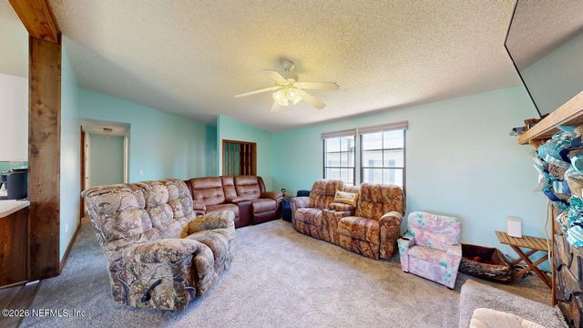 160 MOONLITE Drive, Satsuma, FL 32189