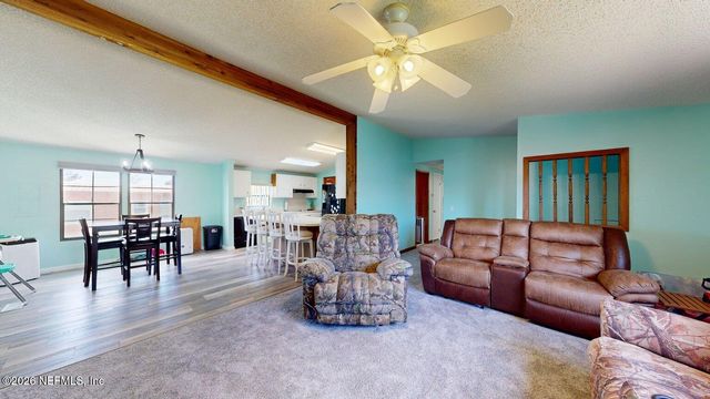 160 MOONLITE Drive, Satsuma, FL 32189